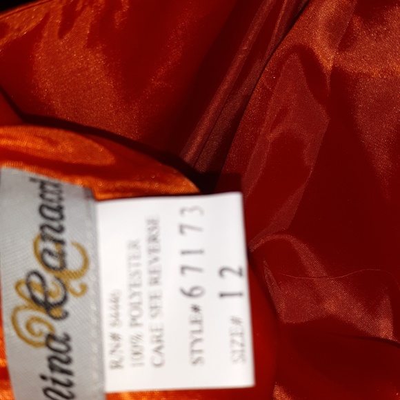 DRESS - Picture 5 of 7